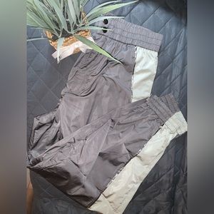 NWT On Twelfth Contrast Joggers